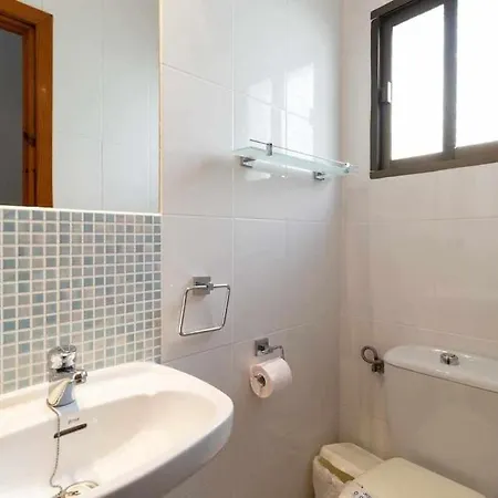 Tropicana Townhouse, 2 Bedroom Next To The Pool Appartement