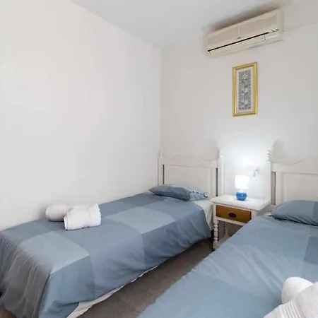 Tropicana Townhouse, 2 Bedroom Next To The Pool Apartamento