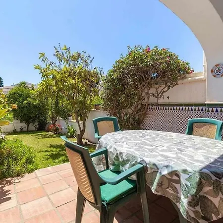 Apartamento Tropicana Townhouse, 2 Bedroom Next To The Pool *